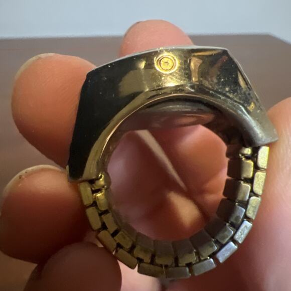 Delta Impex Digital Ring Watch - New Wave Quartz - Untested - Picture 7 of 8